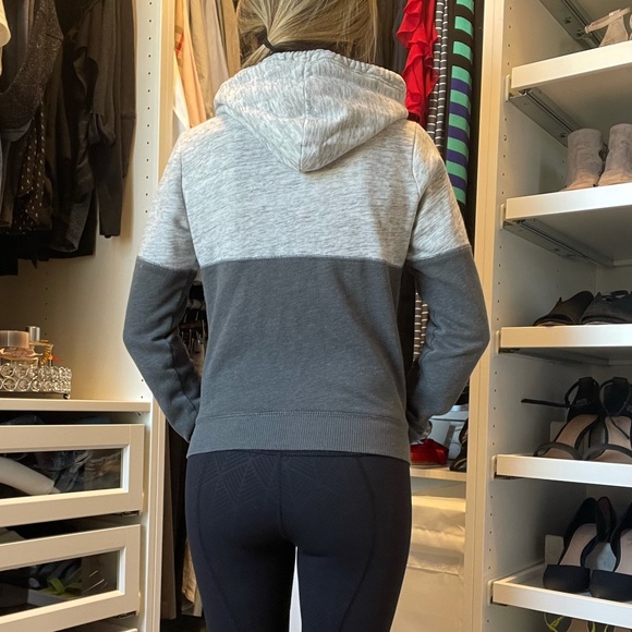 Women’s HOLLISTER Surf Full Zip Hoodie Size Small - Picture 4 of 4